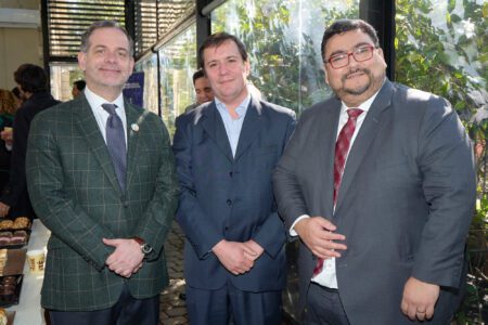 Autoridades asistentes a la Cuenta Pública 2025 del Panel de Expertos Eléctrico